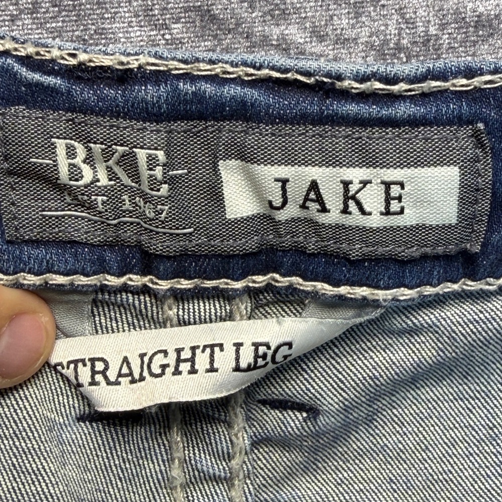 BKE Jake Jeans Mens 36R Blue Cotton Blend Straight Leg Mid Rise Light Wash Denim - Picture 3 of 12